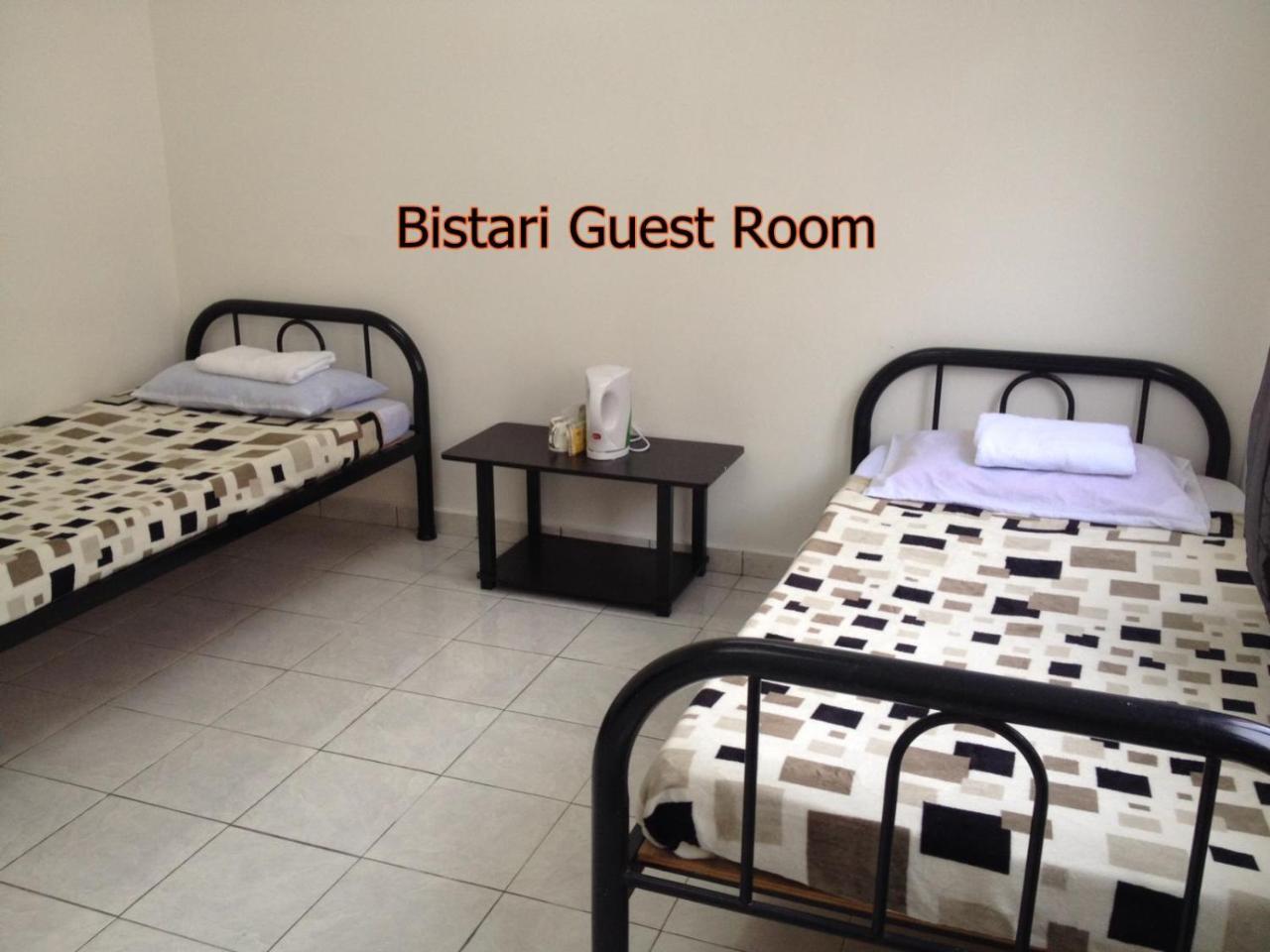 Bistari Homestay Parit Raja Uthm Exterior photo